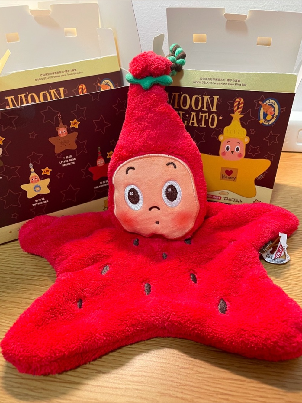 POP MART “The Monsters” Cookies/strawberry Hand Towel NEW no box! GWP CUTE GIFT